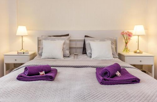 Srodmiescie Apartment | Apartamenty Black&White - Silver House