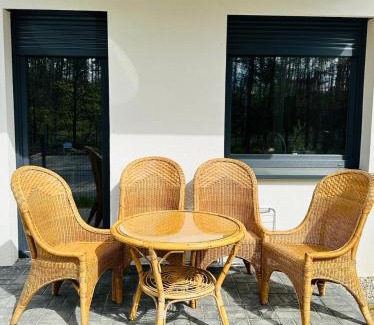 Milicz Apartment | Apartamenty Dębowa 3 PRIV OGRÓD I MIEJSCE NA ROWERY