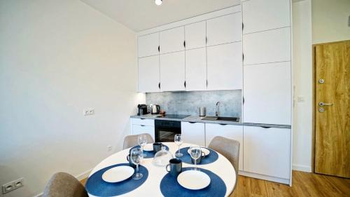 Kowary Apartment | Apartamenty EverySky Kowary, Blue z windą