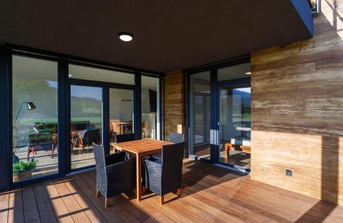 Celadna Apartment | Apartmán na golfu
