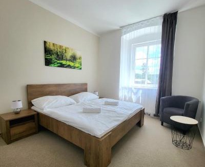 Zelezna Ruda Hotel | Apartmány hotelu Ostrý