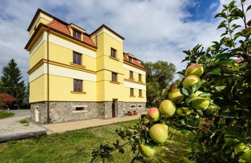 Trebon Apartment | Apartmány Na Seníku