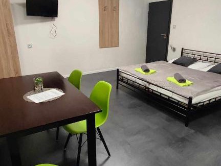 Jihlava Apartment | Apartmány u golfu