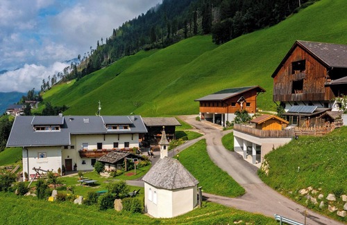 Valle Aurina Apartment | Apartment "Voppichlhof Arnika" with Mountain View, Private Terrace & Wi-Fi
