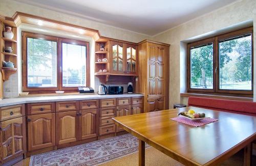 Tatranska Lomnica Apartment | Apartman Štefánik by ZAŽI