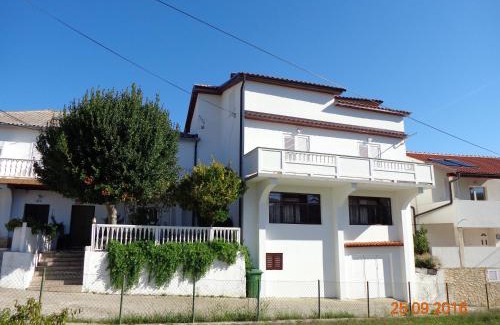 Lopar Apartment | Apartman Dragan i Slavica 200 m od plaže s terasom