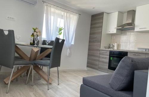 Bicine Apartment | Apartman Toni