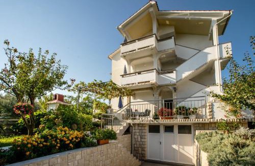 Lopar Apartment | APARTMANI IVAN I RUŽA