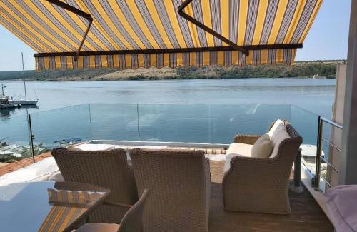 Municipality of Posedarje Apartment | Apartmani More Luxury apartment with whirpool and terace 50 m2