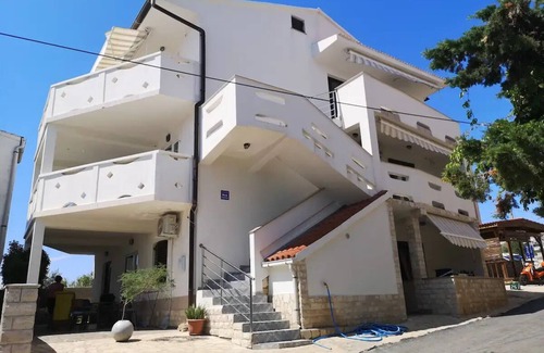 Kustici Apartment | Apartmani Tamaris 2nn