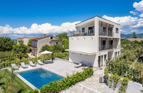 Municipality of Omisalj Apartment | Apartmani Vila Mara M 1 heated pool