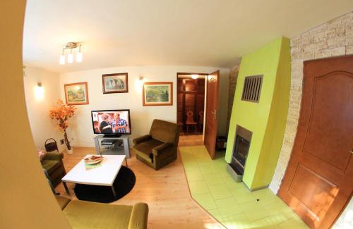 Liptovsky Jan House | Apartmanovy dom Cottage