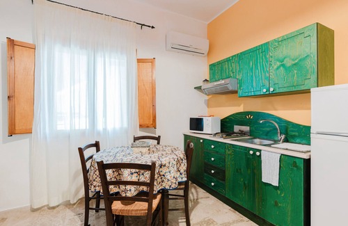 Castellammare del Golfo Apartment | Apartment 'Appartamento Standard 7' with Shared Pool, Wi-Fi and Air Conditioning