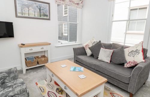 Dartmouth Apartment | Apartment 1 22 Foss Street