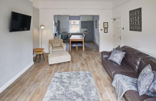 West Cliff Apartment | Apartment 1 Glencoe Holiday Apartments Whitby