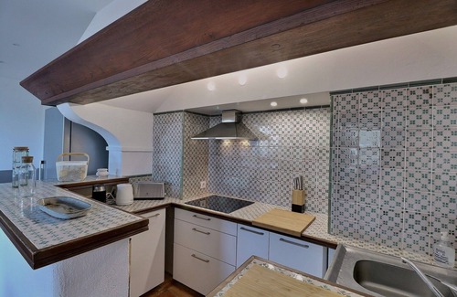 La Croix-Valmer Apartment | Apartment 100m2, Shared pool, Private beach, Mediterranean garden