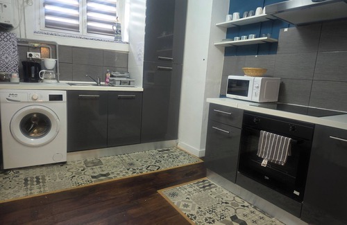 Le Dorat Apartment | Apartment 3 a lovely 1 bed flat with garden and parking.