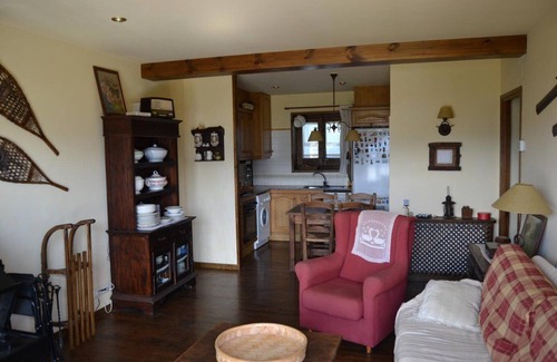 Ger Apartment | Apartment 3 rooms Fireplace, Private Garden & Cadí Views