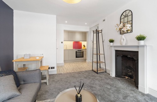Worcester Apartment | Apartment 4 - Foregate Street