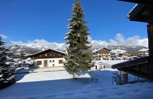 Crest-Voland Apartment | Apartment 4 people, ski-in/ski-out, village center with parking