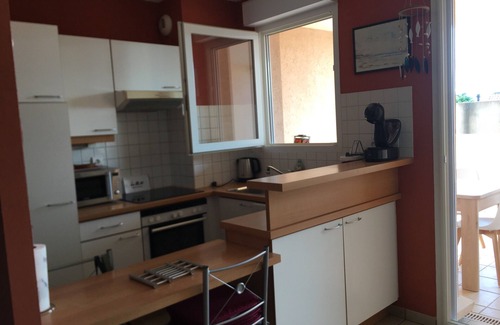 Saint-Cyprien Plage Apartment | Apartment 60 m² - 4 to 6 people - Swimming pool. Beach 700 m away. Mountain view