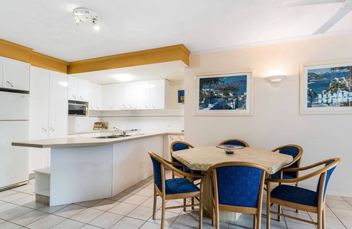 Noosaville Apartment | Apartment 7 Como Noosa River Parklands Precinct