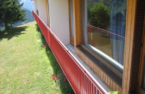 Albiez-le-Vieux Condo | Apartment 8 people facing the needles of Arves