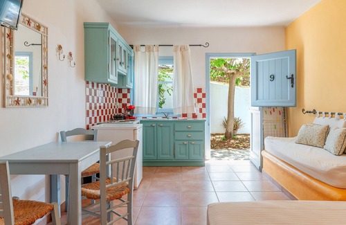 Agios Ioannis Apartment | Apartment '9' with Wi-Fi and Air Conditioning