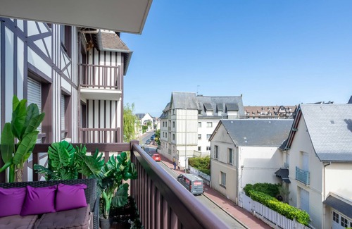 Deauville City Centre Apartment | Apartment Ascot by Interhome