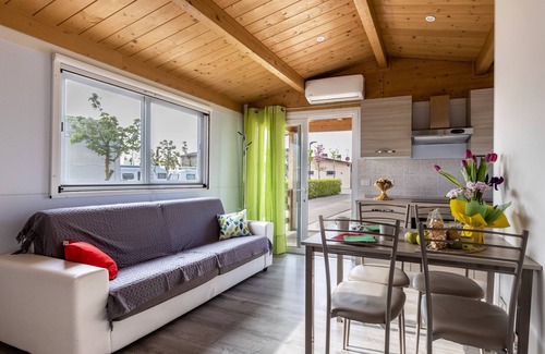 Desenzano del Garda Apartment | Apartment "Agricamping Mabellini Orlando" with Shared Pool & Wi-Fi