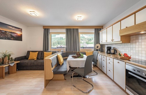 San Giovanni Apartment | Apartment "AlpenChalet Niederkofler" Marilena with Mountain View, Wi-Fi & Garden