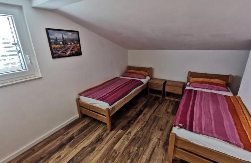 Kornic Apartment | Apartment Andrea with pool and seaview