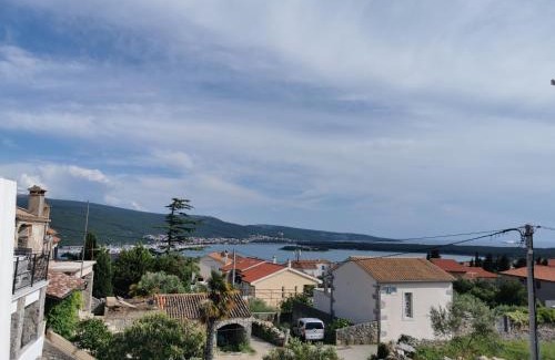 Kornic Apartment | Apartment Andrea with pool and seaview