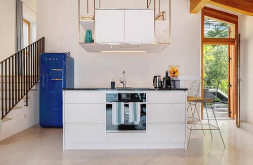 Limone sul Garda Apartment | Apartment 'Antea' with Lake View, Wi-Fi and Air Conditioning