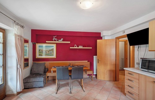 Alba Apartment | Apartment 'App Camilla - Piano Terra' with Mountain View and Balcony