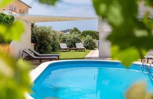 Vodice Apartment | Apartment Arausa with Pool VII