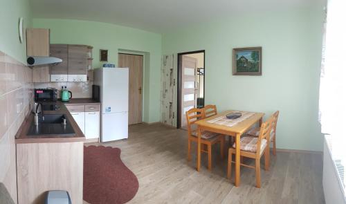 Korenov Apartment | Apartment Arnika