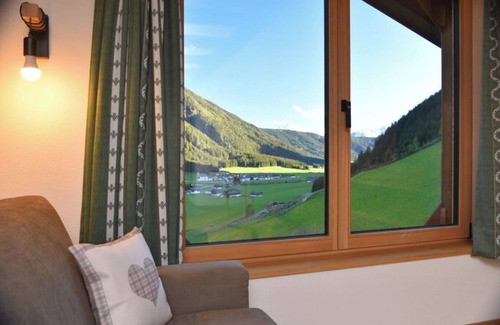 Valle di Casies Apartment | Apartment 'Ausserharmerhof Wiesenglück' with Mountain View, Shared Garden and Wi-Fi