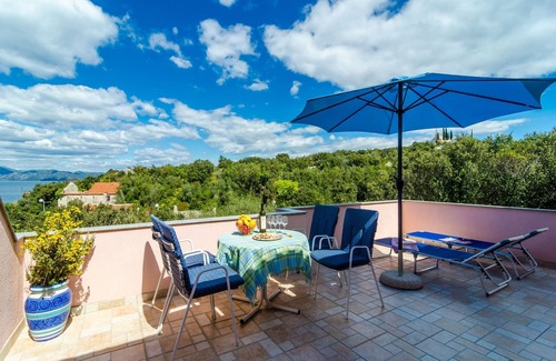 Orebic Apartment | Apartment Bay Of Dreams - Two-Bedroom Apartment with Terrace and Sea View