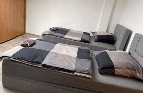 Katernberg Apartment | Apartment bis zu 6 Einzelbetten Stellplatz Wifi