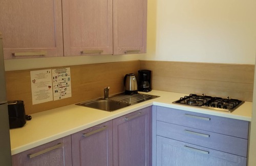 Porto Apartment | Apartment 'Bungalow Pit Stop' with Lake View, Wi-Fi and Air Conditioning