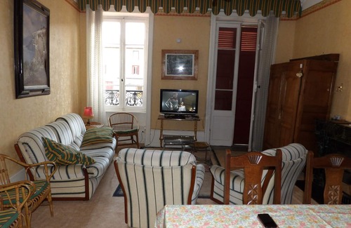 Saint-Germain-Laval Condo | Apartment "Chez DANY"