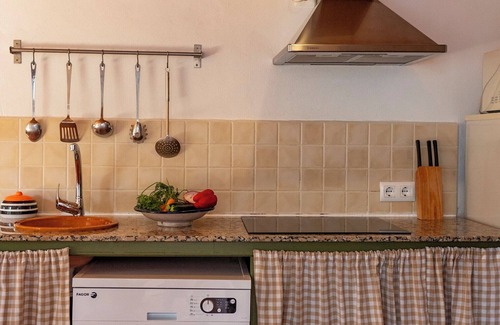 Los Canos de Meca House | Apartment 'Casa Rural Maximon Apto Verde' with Sea Views, Wi-Fi and Air Conditioning