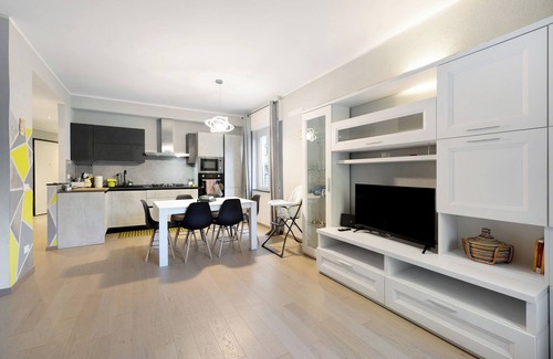 Finalborgo Apartment | Apartment 'Casa Al Boschetto' with Wi-Fi