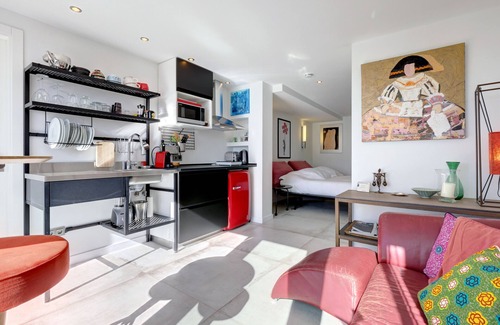 San Roque Apartment | Apartment "Casa Domino 1" with Terrace, shared Pool & Wi-Fi