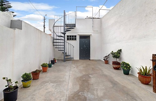 Caminha Apartment | Apartment 'Casa Do Tone Do Bento' with Wi-Fi