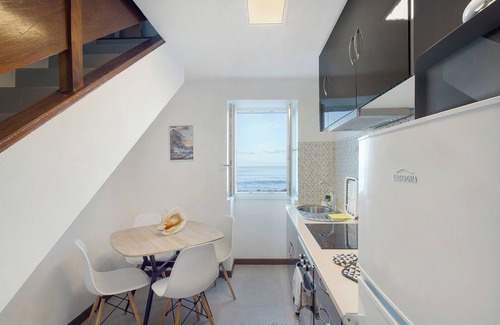 Sao Vicente Apartment | Apartment 'Casa Dos Avos' with Sea View, Private Terrace and Wi-Fi