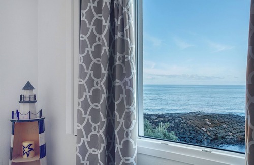 Sao Vicente Apartment | Apartment 'Casa Dos Avos' with Sea View, Private Terrace and Wi-Fi