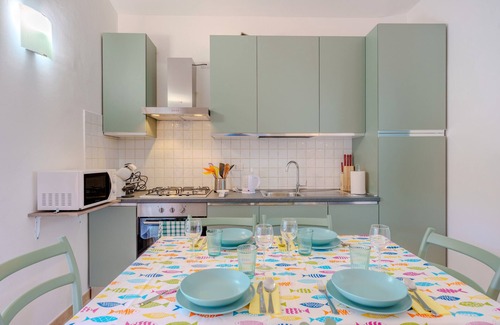 Murta Maria Apartment | Apartment 'Casa Papaya' with Shared Pool, Wi-Fi and Air Conditioning