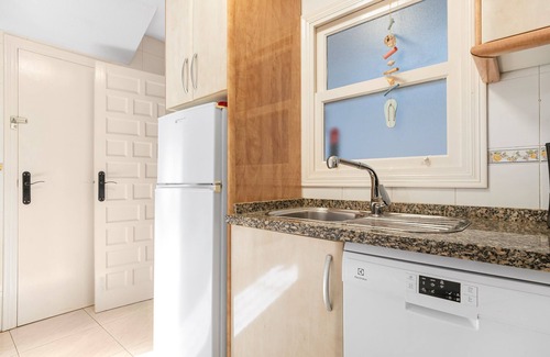 Orihuela Costa Apartment | Apartment 'Casa Reina Arriba Fewo Cabo Roig' with Shared Pool, Wi-Fi and Air Conditioning